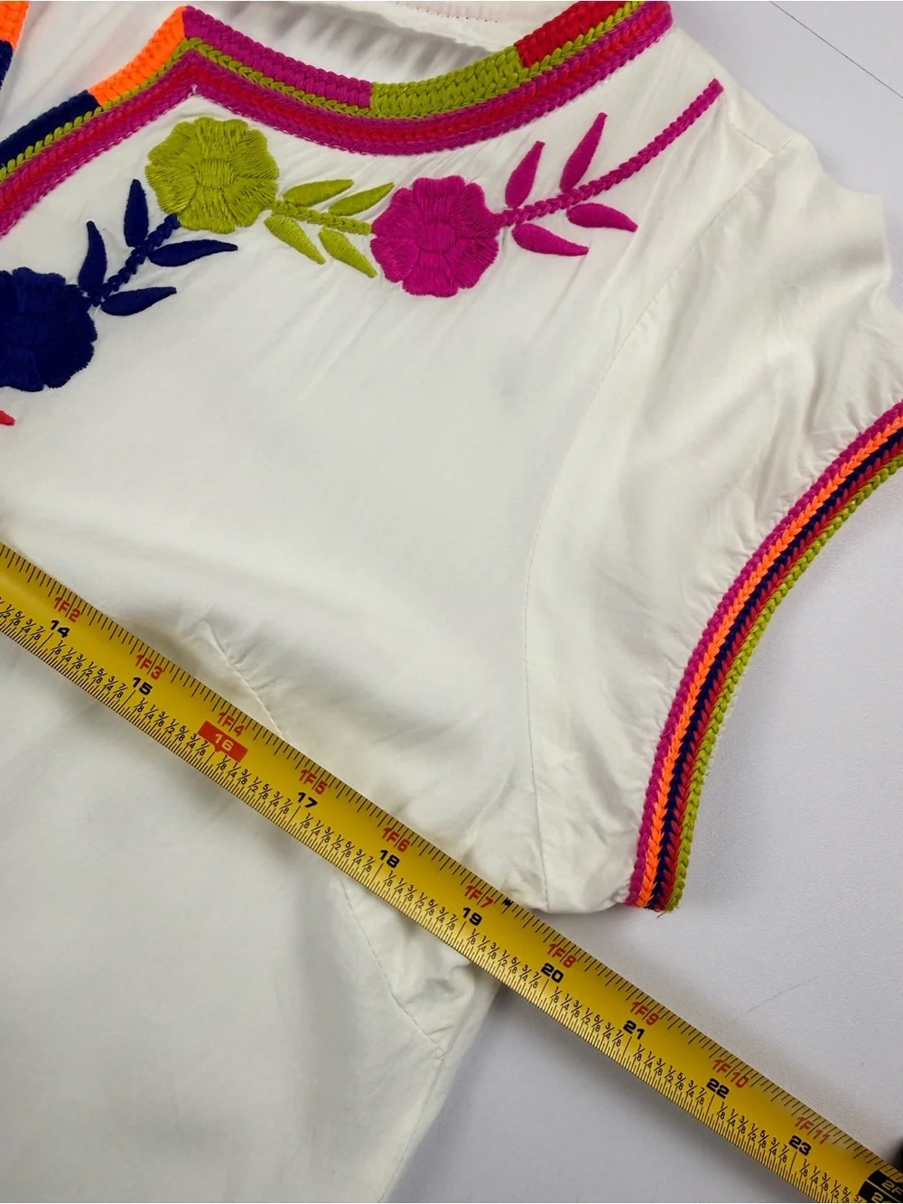 Solitaire Embroidered Mexican Peasant Blouse White Boho Floral Tunic Top - Picture 6 of 9